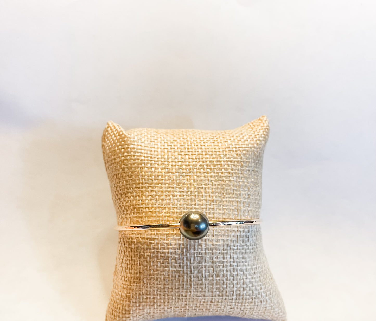 Adult classic Tahitian Pearl Bangle